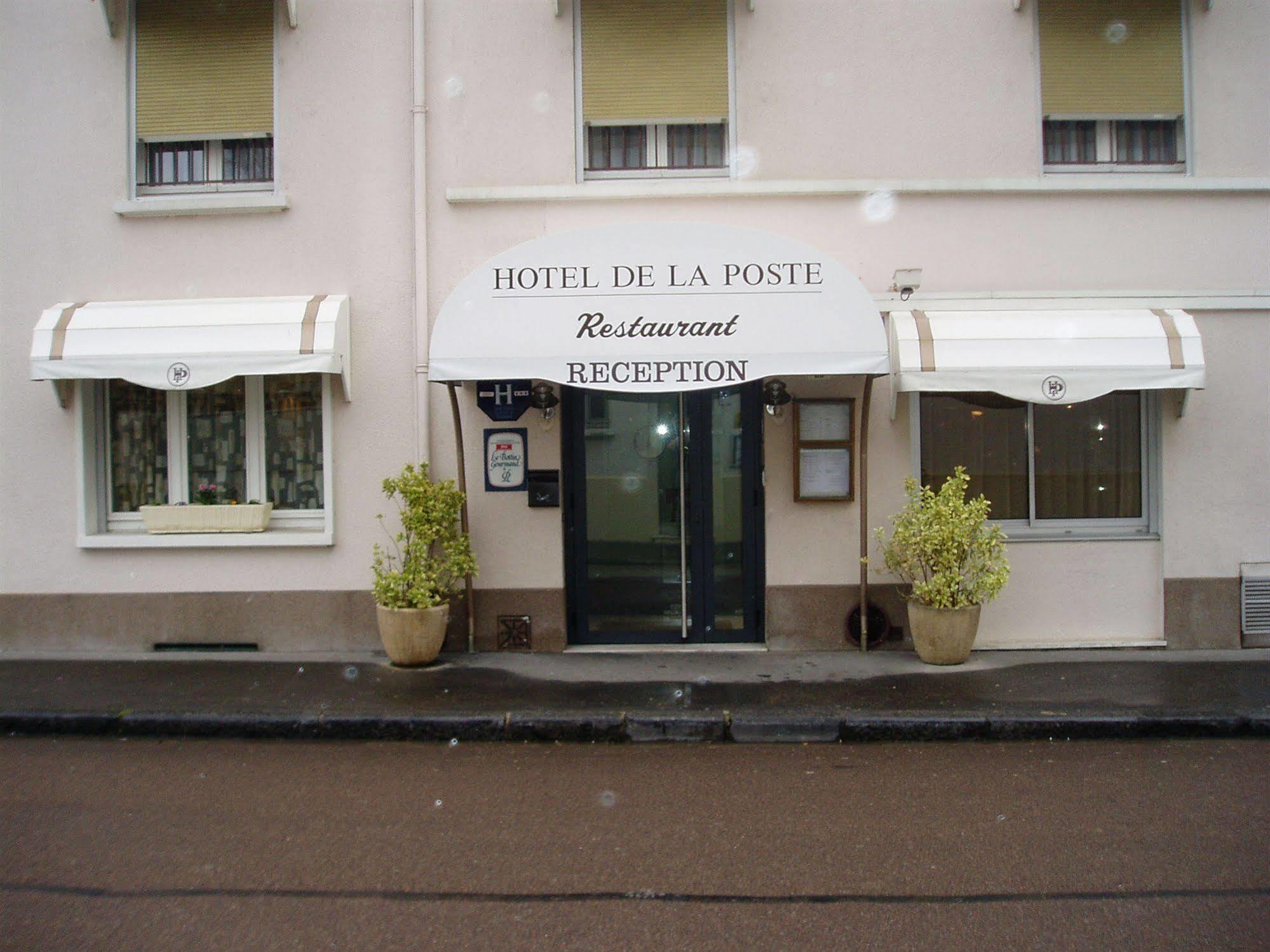 La Poste Hotel Vitry-le-Francois Luaran gambar